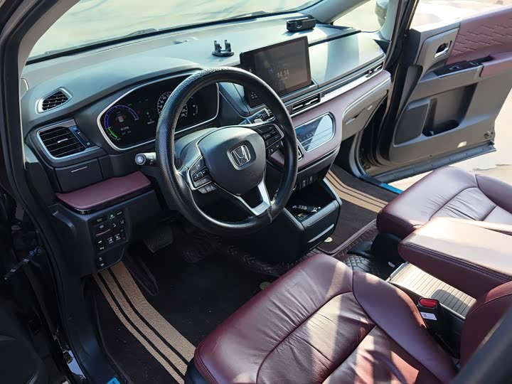 Фото 7 - Honda Elysion