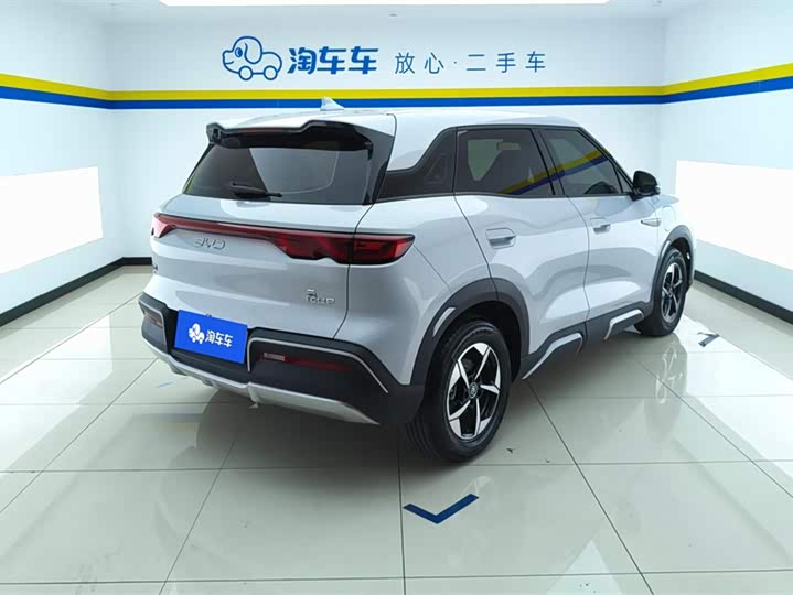 Фото 3 - BYD Yuan Up