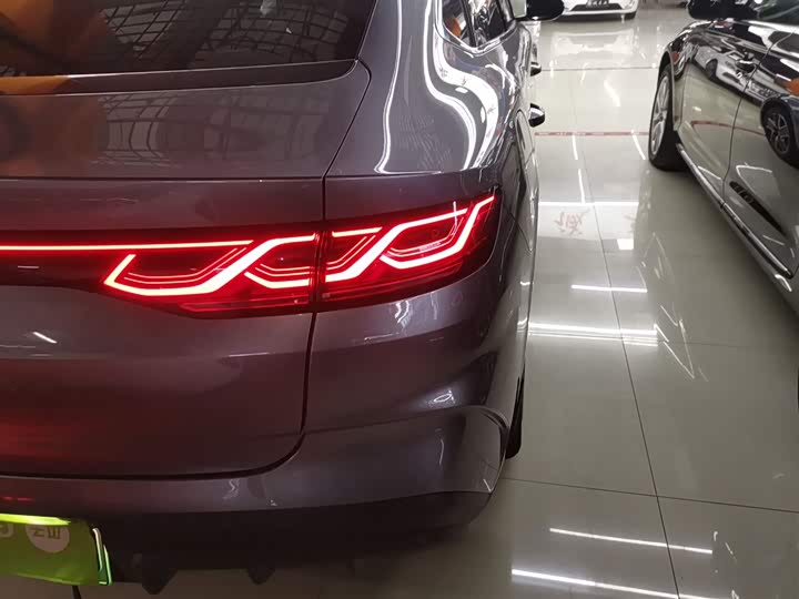 Фото 8 - BYD Qin L