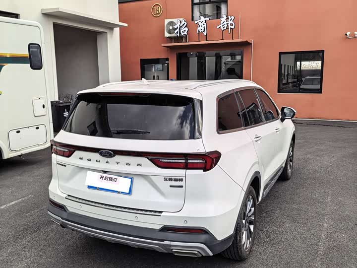 Фото 8 - Ford Equator