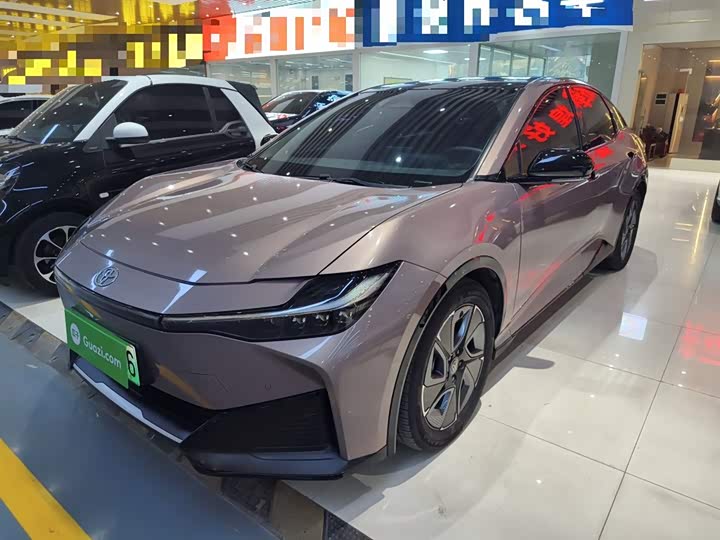 Фото 2 - Toyota bZ3