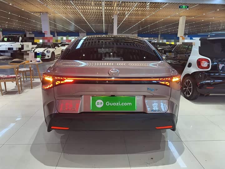 Фото 6 - Toyota bZ3