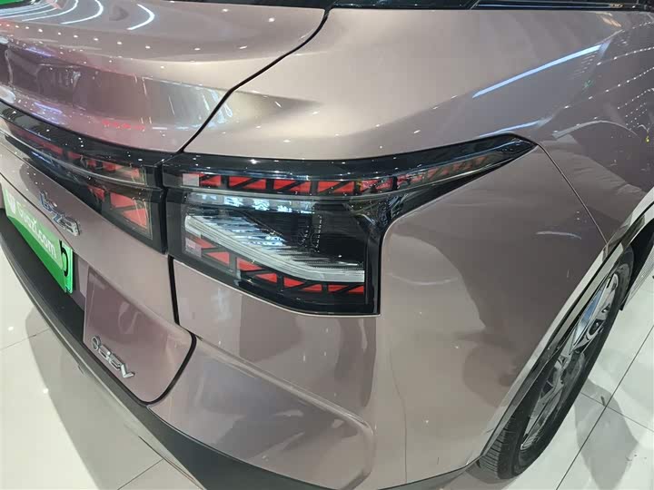 Фото 8 - Toyota bZ3