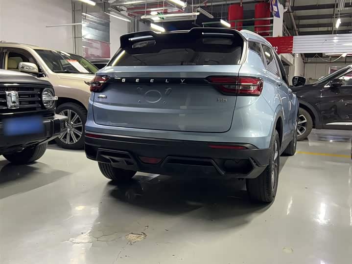 Фото 6 - Geely Coolray