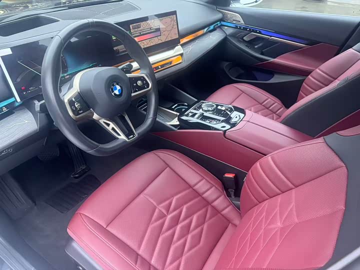 Фото 8 - BMW 5 Series