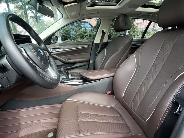 Фото 5 - BMW 5 Series Hybrid