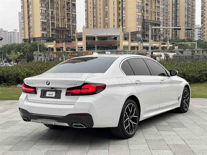 Фото 7 - BMW 5 Series