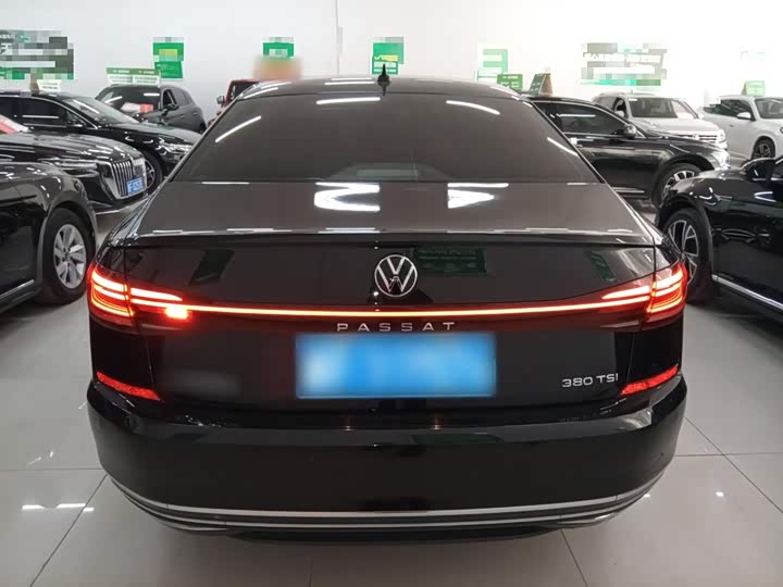 Фото 6 - Volkswagen Passat