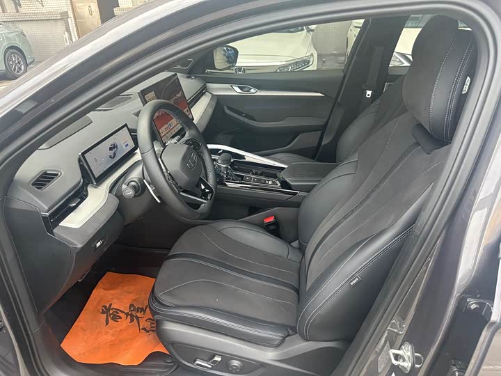 Фото 4 - Geely Preface