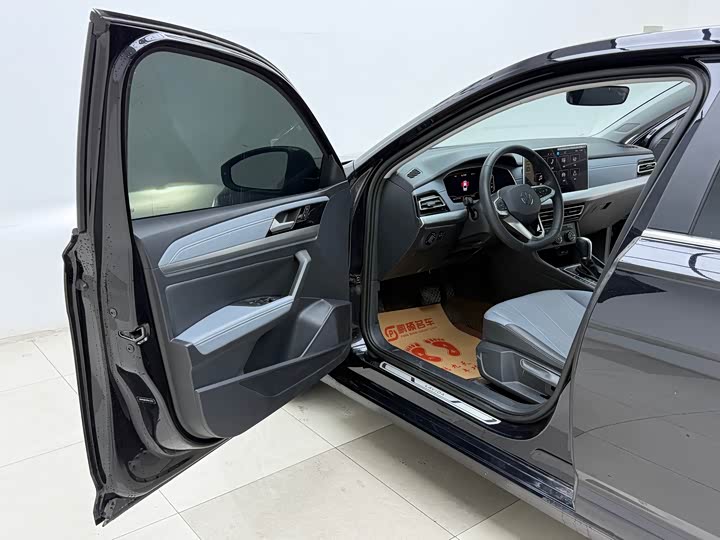 Фото 4 - Volkswagen Lavida