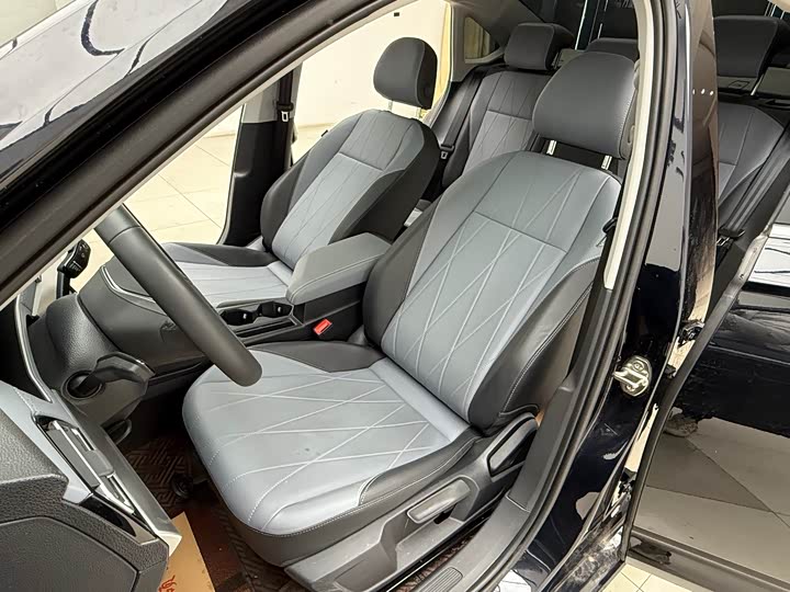 Фото 9 - Volkswagen Lavida