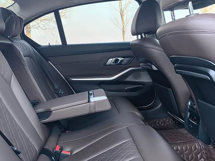 Фото 6 - BMW 3 Series