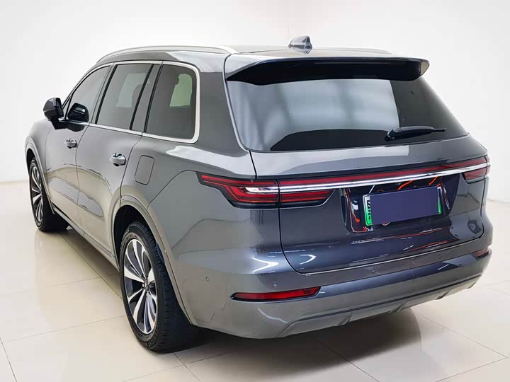 Фото 4 - LiXiang One