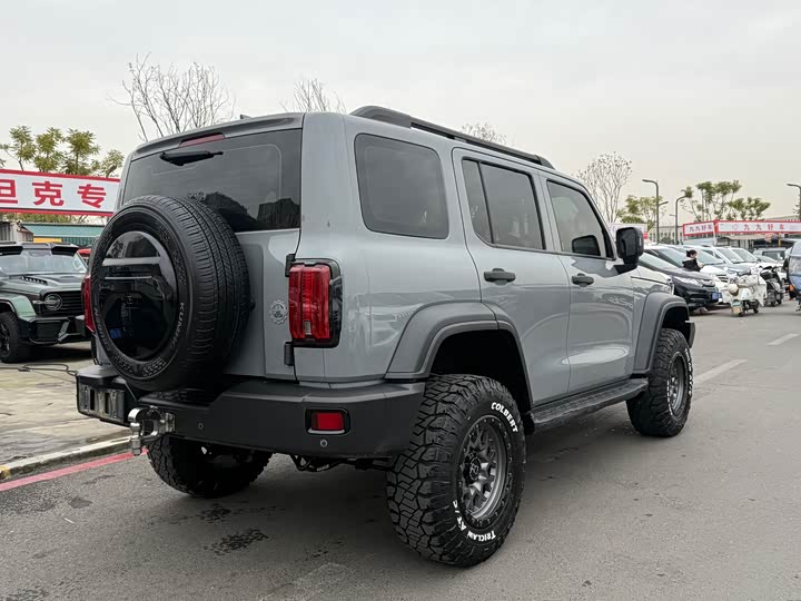 Фото 6 - Tank 300