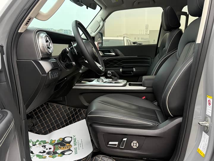 Фото 8 - Tank 300