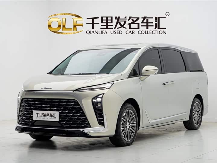 Фото 1 - Buick GL8 ES