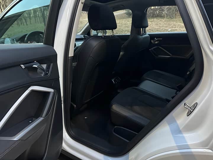 Фото 7 - Audi Q3