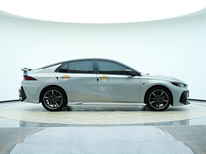 Фото 4 - GAC Trumpchi Empow R