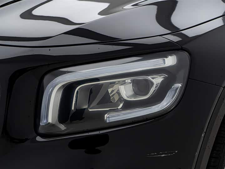 Фото 9 - Mercedes-Benz GLB-Class