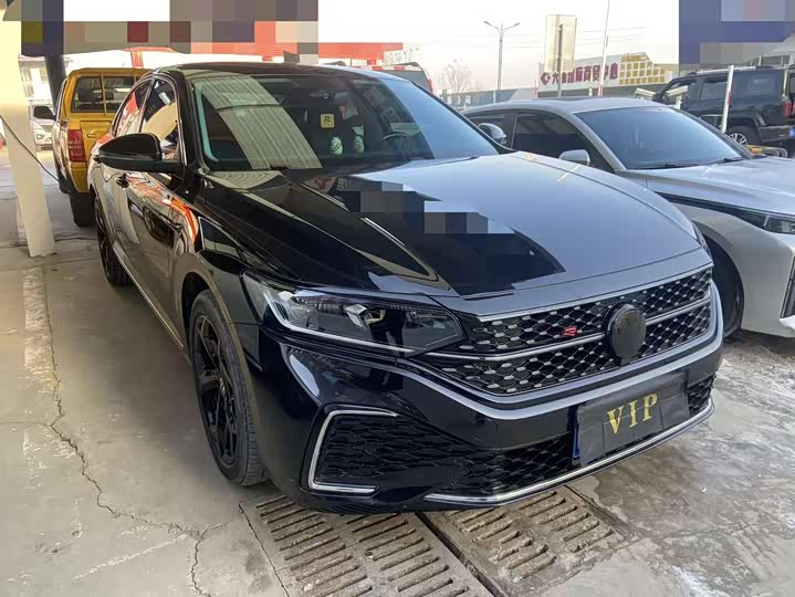 Фото 3 - Volkswagen Passat