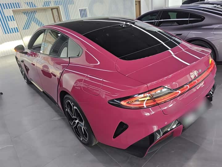 Фото 5 - Xiaomi SU7