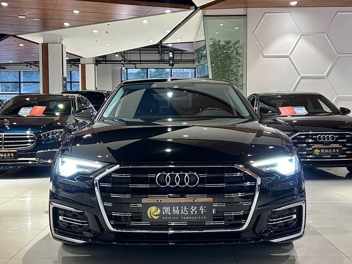 Фото 4 - Audi A6L