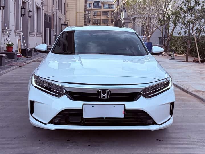 Фото 2 - Honda Inspire