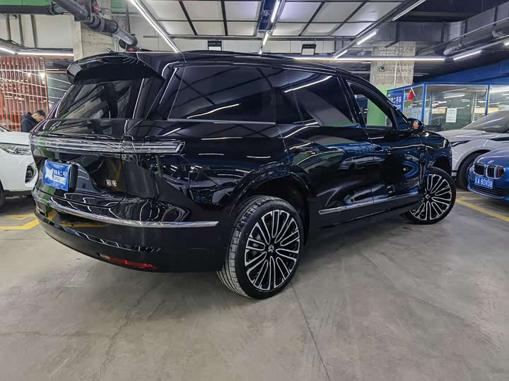 Фото 4 - Nio ES8