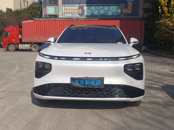 Фото 1 - XPeng G9