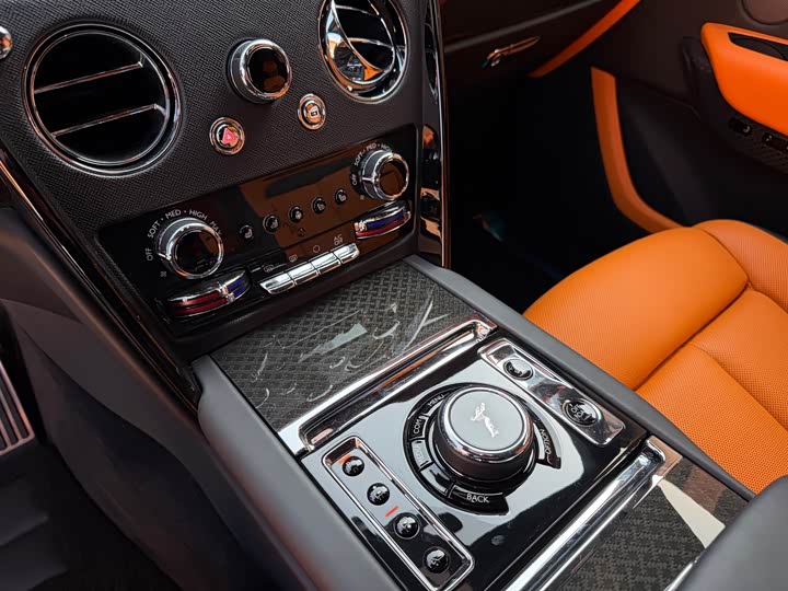 Фото 7 - Rolls-Royce Cullinan