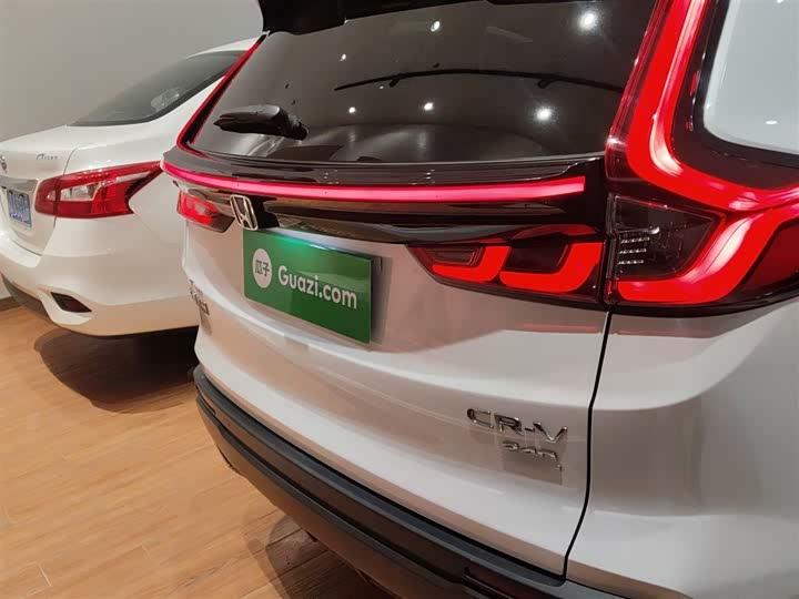 Фото 6 - Honda CR-V