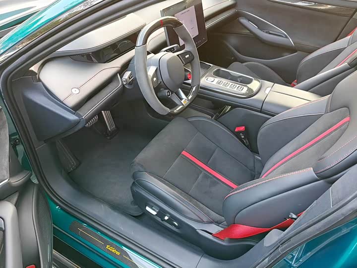 Фото 9 - Xiaomi SU7 Ultra