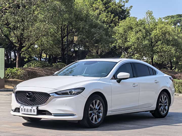 Фото 1 - Mazda Atenza