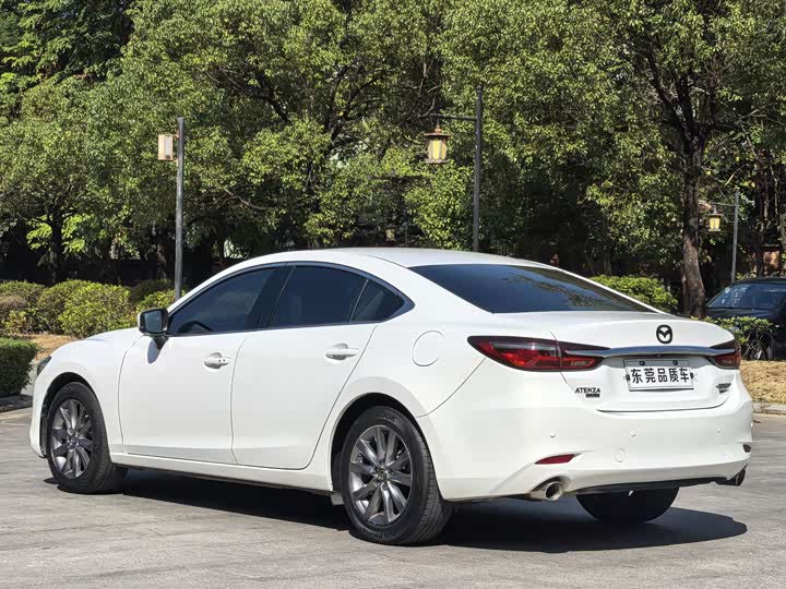 Фото 6 - Mazda Atenza