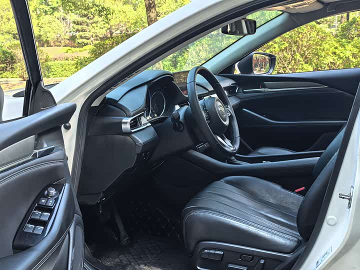 Фото 9 - Mazda Atenza