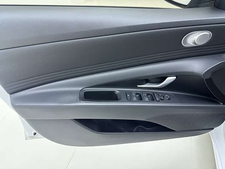 Фото 9 - Hyundai Elantra N line