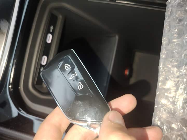 Фото 9 - Volkswagen ID.4 Crozz