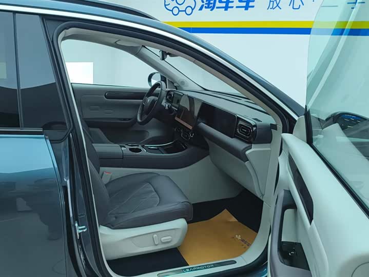 Фото 8 - Leapmotor C11