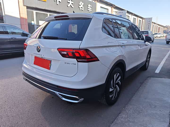 Фото 5 - Volkswagen Tiguan L Pro