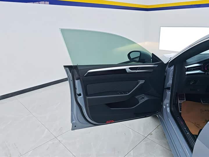 Фото 7 - Volkswagen CC