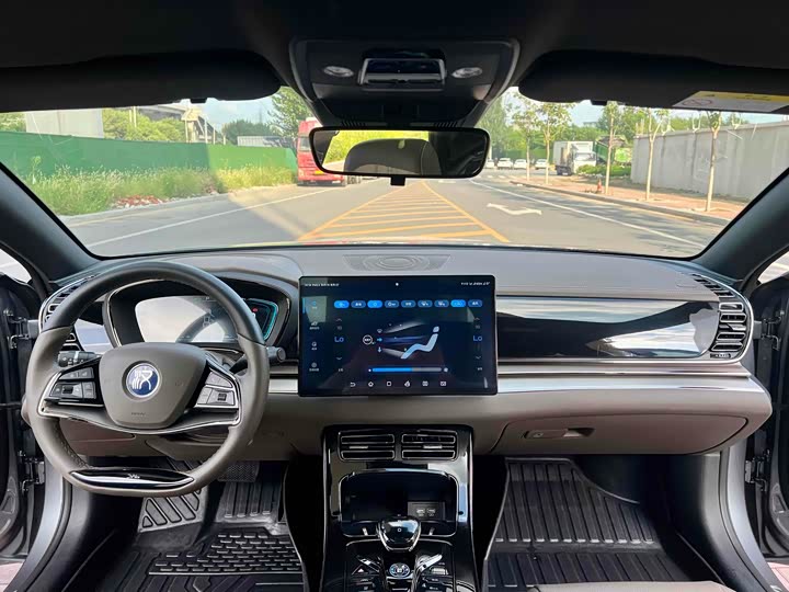 Фото 6 - BYD Han