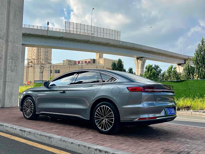 Фото 8 - BYD Han