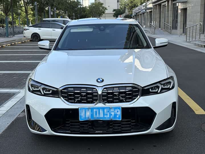 Фото 2 - BMW 3 Series