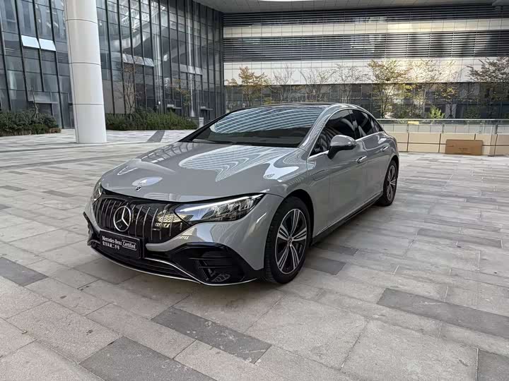 Фото 1 - Mercedes-Benz EQE