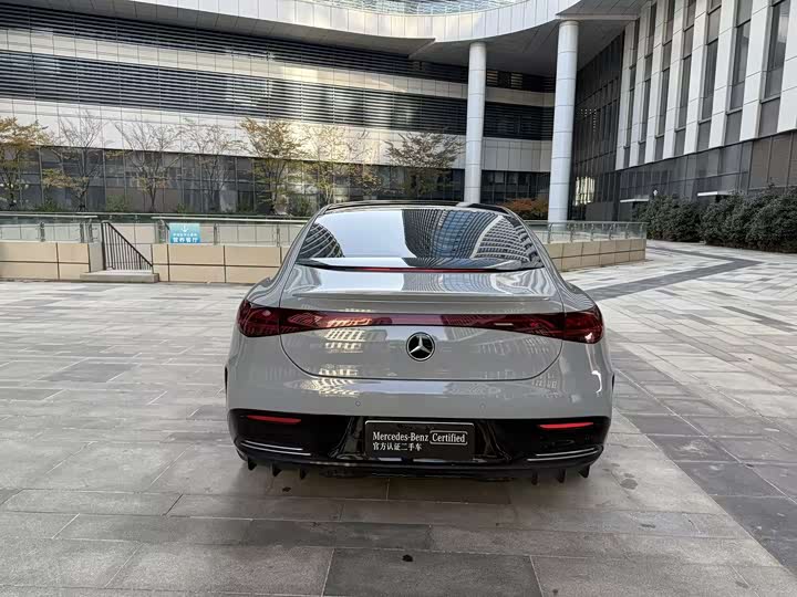 Фото 5 - Mercedes-Benz EQE