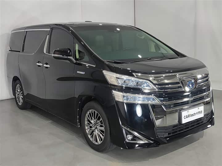 Фото 2 - Toyota Vellfire