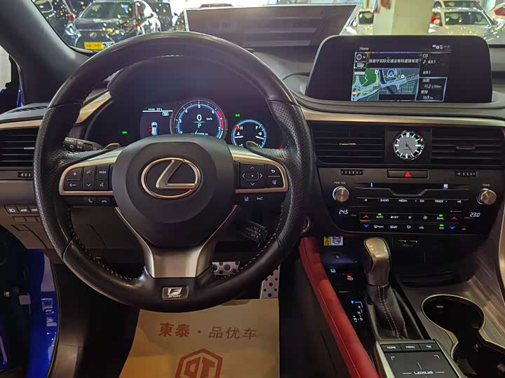 Фото 5 - Lexus RX