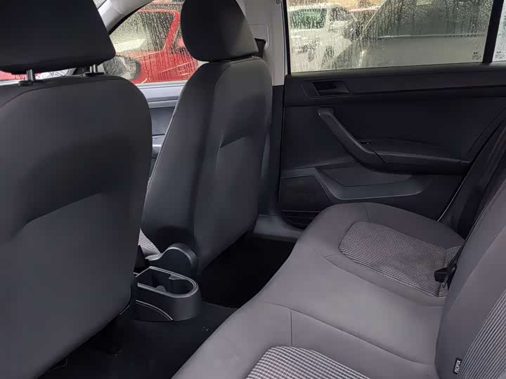 Фото 7 - Volkswagen Santana