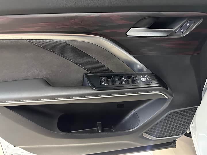 Фото 8 - Haval H6