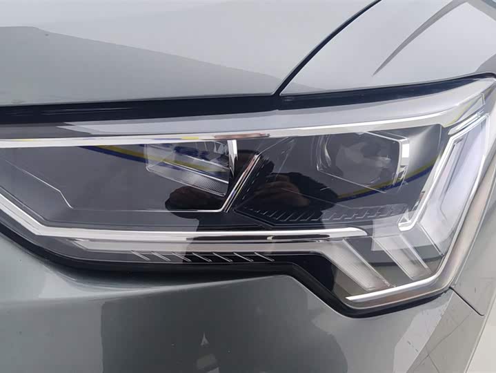 Фото 5 - Audi Q3